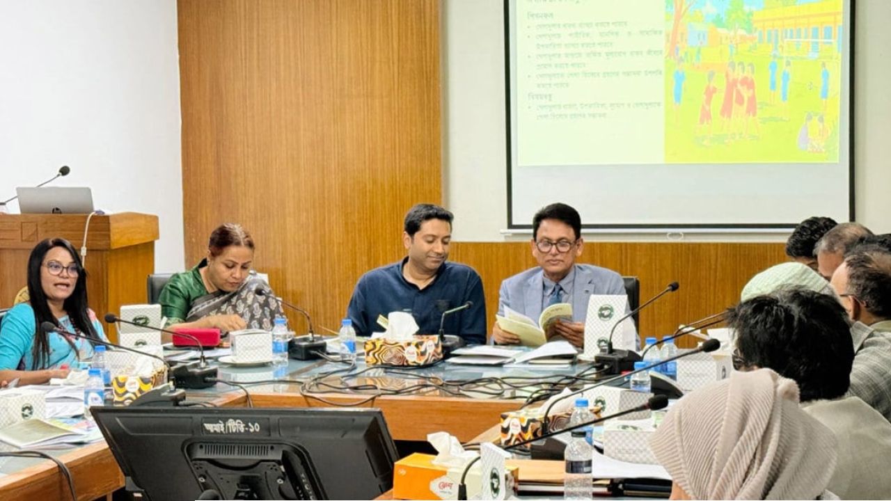 চতুর্থ ও ষষ্ঠ শ্রেণিতে নতুন চারটি পাঠ্যবইয়ের অনুমোদন