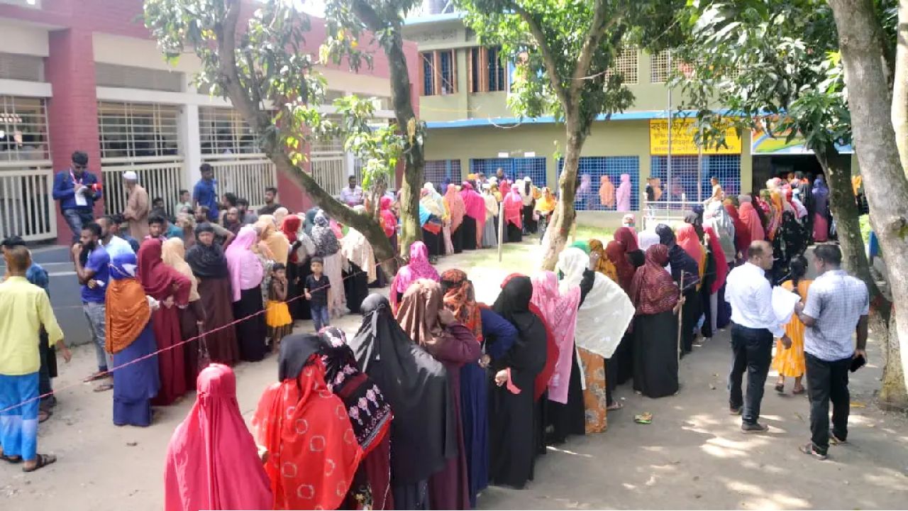 স্থানীয় সরকার নির্বাচন: ভোটে আবার ‘কার্যক্রম নিষিদ্ধ আ.লীগ আঁতাত’