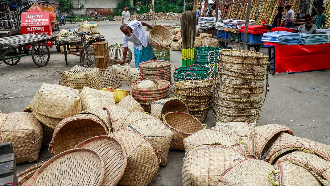 গ্রামীণ বাণিজ্যের ‘জীবন্ত’ জাদুঘর