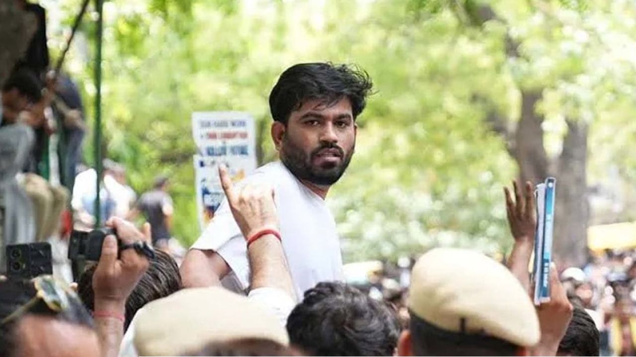 নভেম্বরে ইন্ডিয়া জোটের সমাবেশ, সমর্থন জানাল ককরোচ পার্টি
