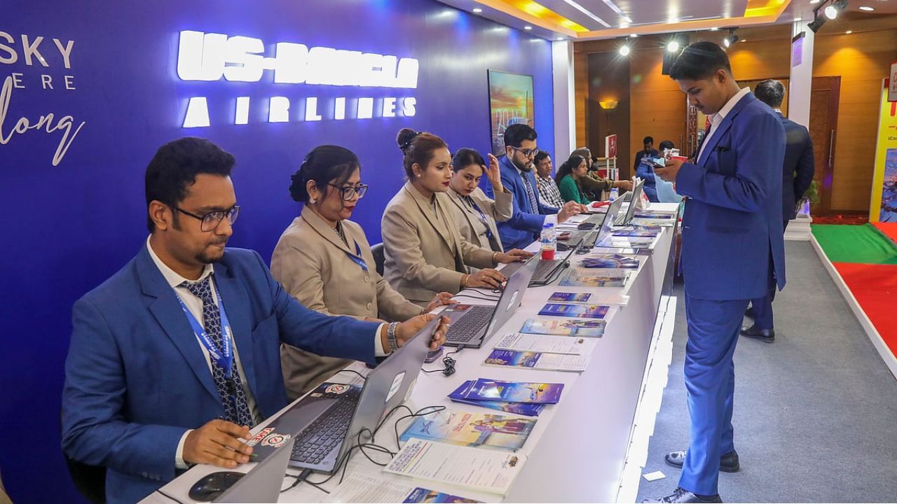 পর্যটন মেলায় ভ্রমণে নানা ছাড়