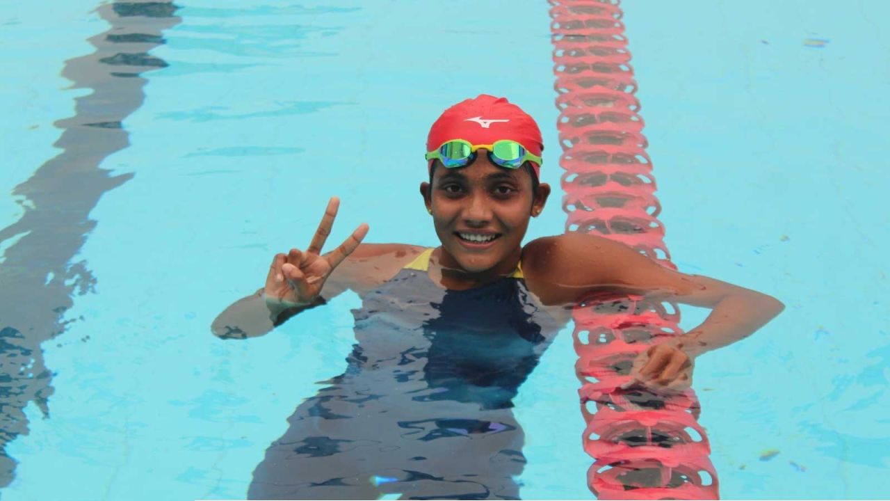 সাঁতারে এক যুগ পুরোনো রেকর্ড ভাঙলেন ইরফানা