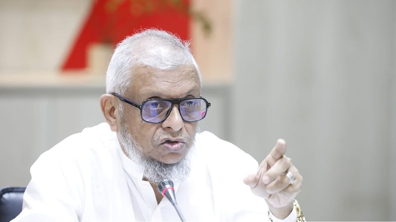 তৈরি পোশাকশিল্পের শ্রমিকদের জন্য নিম্নতম মজুরি বোর্ড গঠন করা হবে রোববার: শ্রমমন্ত্রী