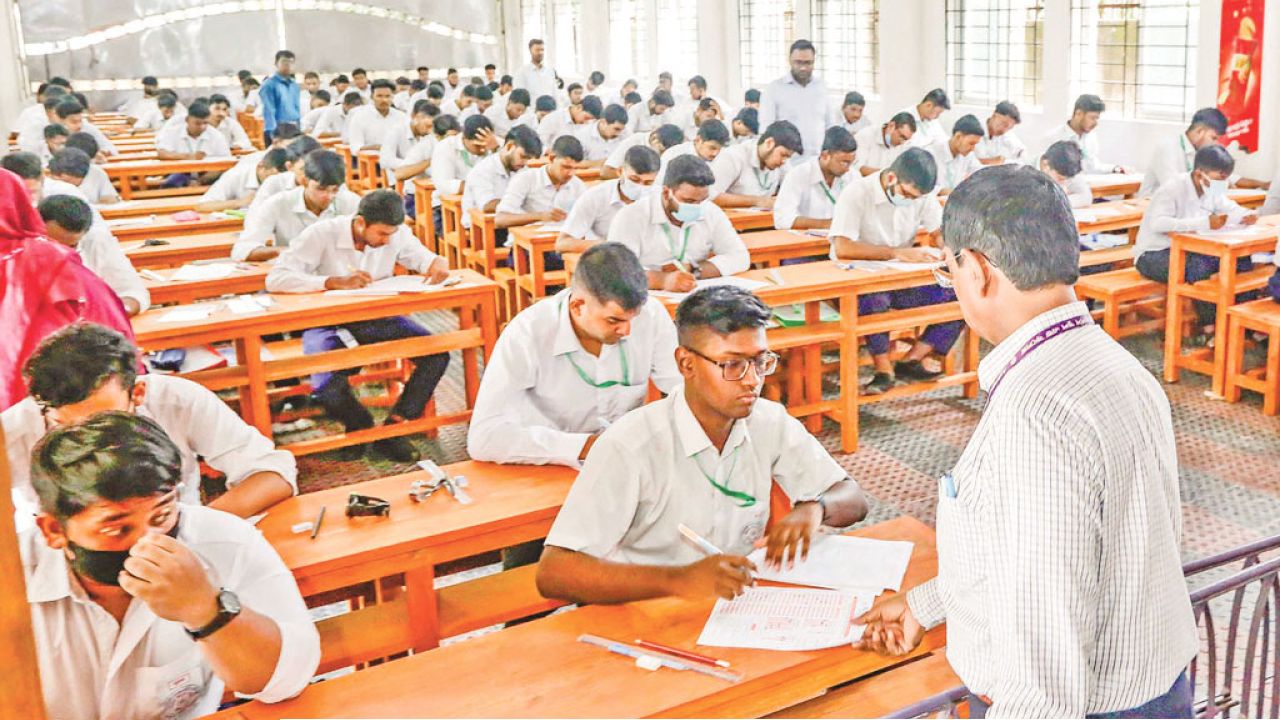 এইচএসসি ও সমমান: ‎২৯৩ শিক্ষাপ্রতিষ্ঠানে পাস করেনি কেউ, শতভাগ পাস ১৩৯টিতে