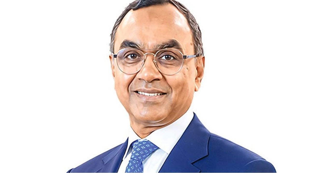 ব্যাংকের ৩৭ বছরের কর্মজীবনে প্রথম মন্দা দেখছি
